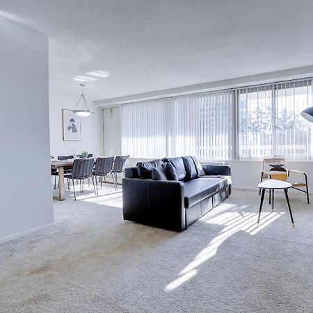 Spacious 2 Bedrooms Apt @Crystal City With Gym Arlington Bagian luar foto