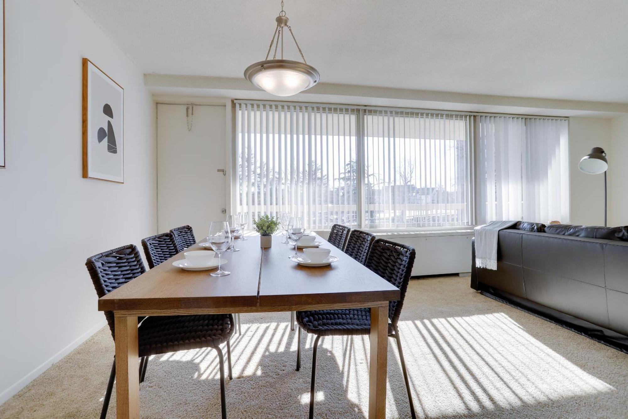 Spacious 2 Bedrooms Apt @Crystal City With Gym Arlington Bagian luar foto